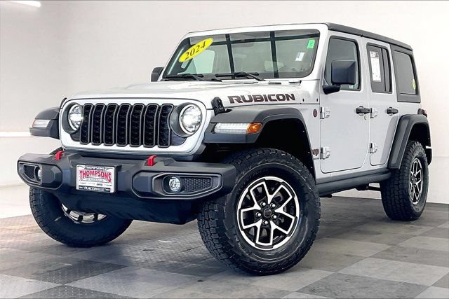 Used 2024 Jeep Wrangler Unlimited Rubicon AWD/4WD image 12