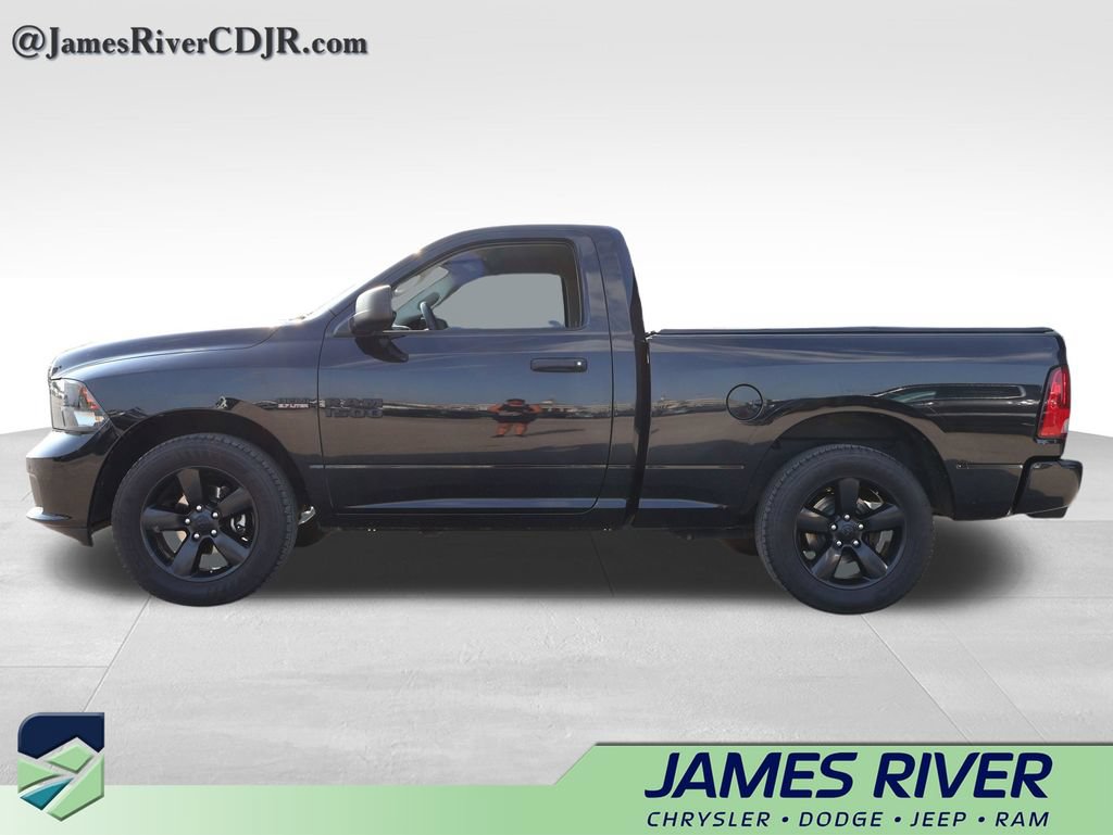 Used 2017 RAM 1500 Express w/ Black Ram 1500 Express Group RWD video 2