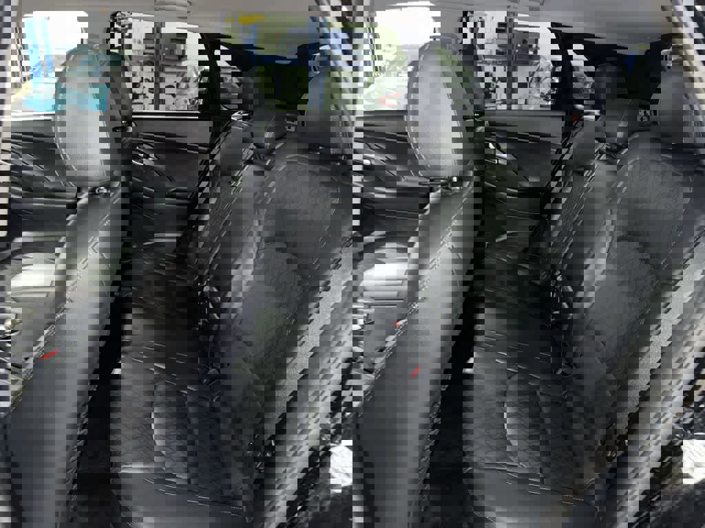 Used 2019 Hyundai Elantra GT w/ Style Package 02 image 17