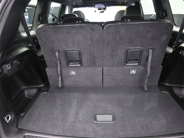 Used 2025 Jeep Grand Cherokee L Limited w/ Black Appearance Package image 28