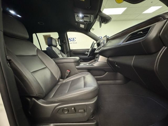 Used 2023 Chevrolet Tahoe Z71 w/ Z71 Off-Road Package AWD/4WD image 14