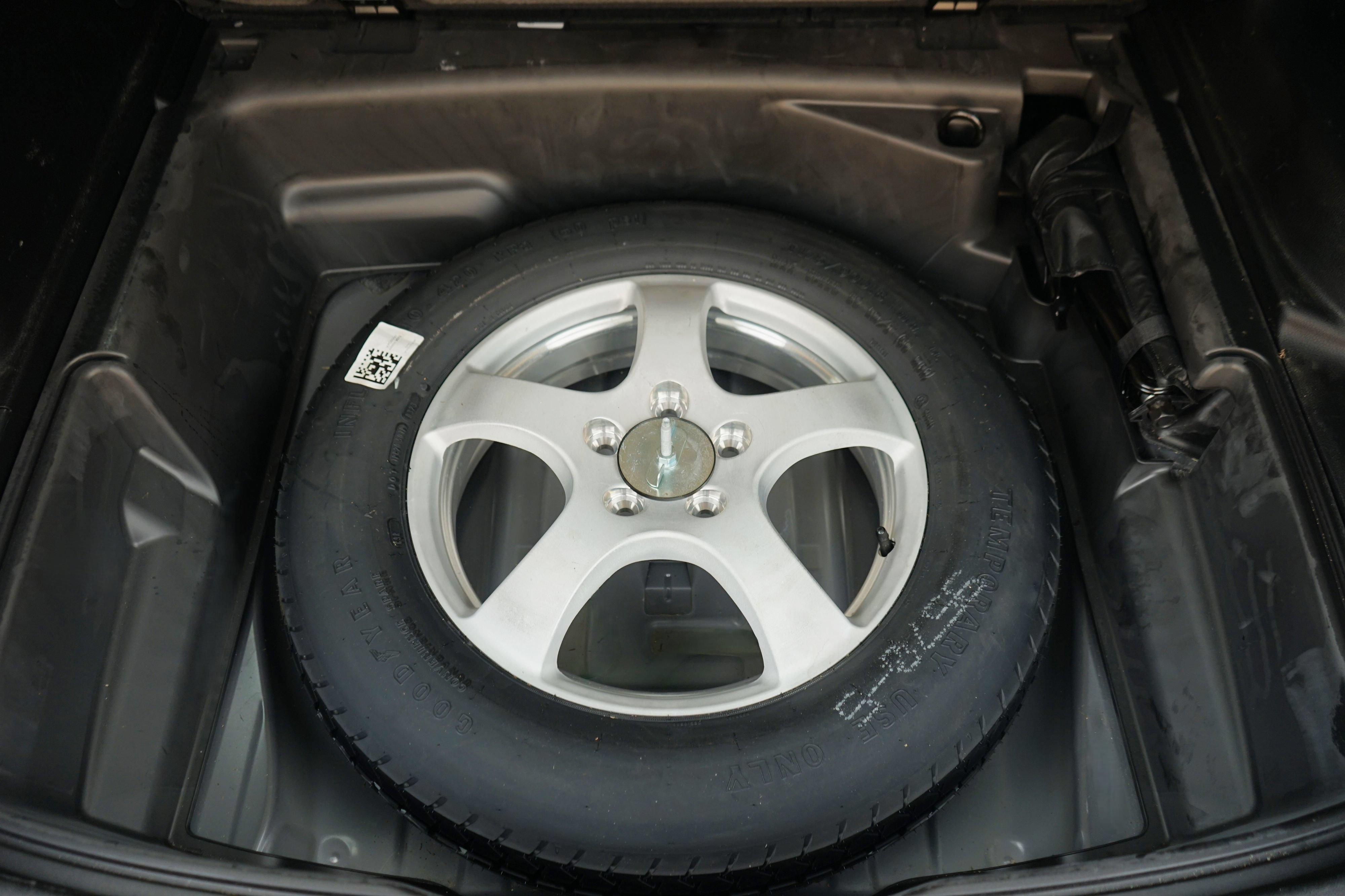 Used 2023 Jeep Grand Cherokee Altitude AWD/4WD image 39