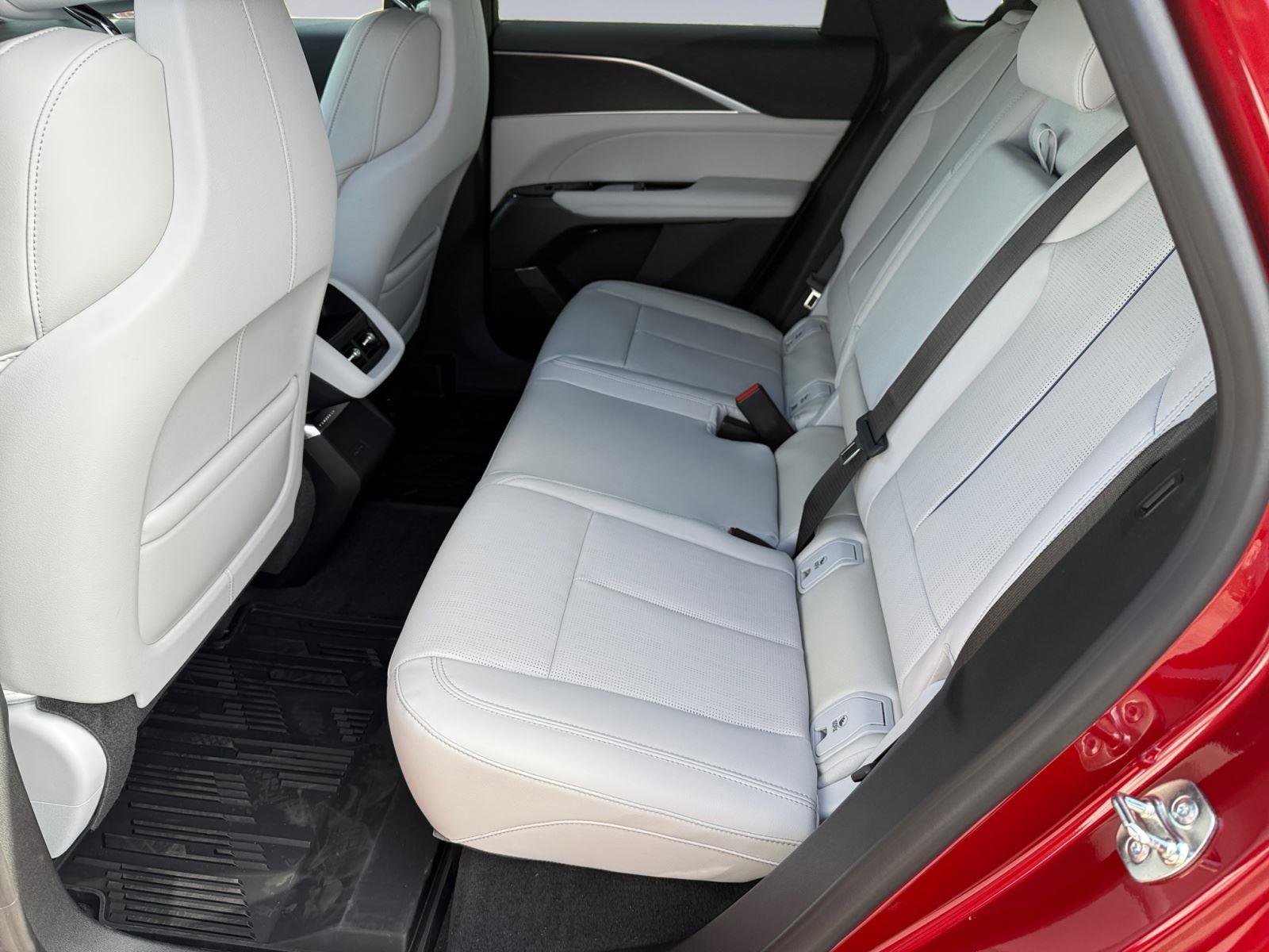 New 2026 Cadillac Lyriq Luxury image 11