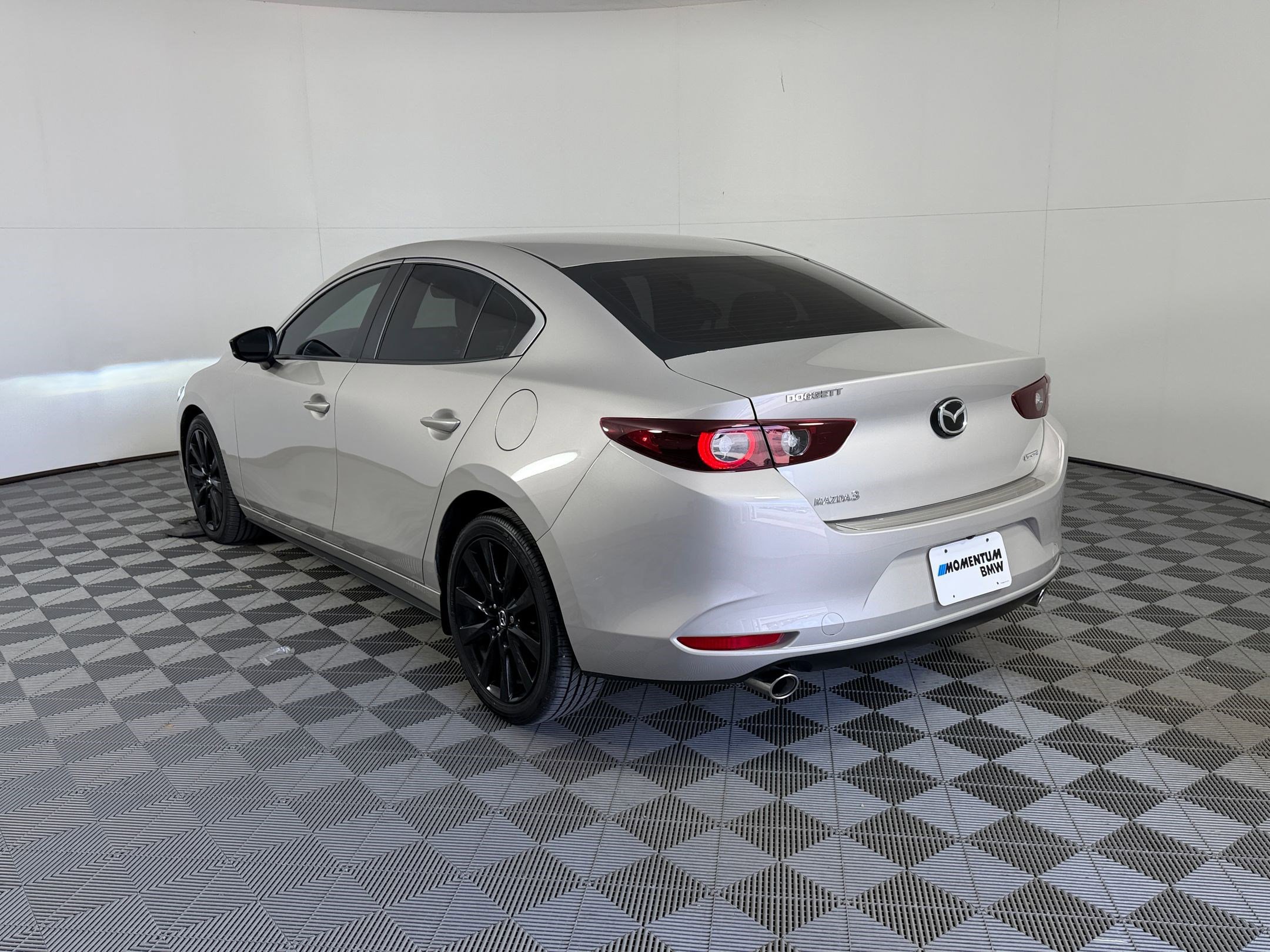 Used 2025 MAZDA MAZDA3 s FWD image 3
