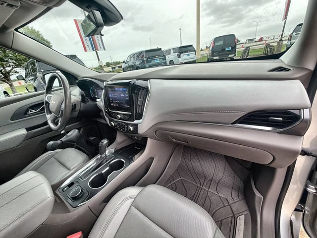 Used 2020 Chevrolet Traverse Premier w/ LPO, Floor Liner Package FWD image 28