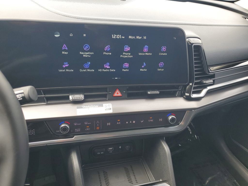 Used 2023 Kia Sportage EX image 15