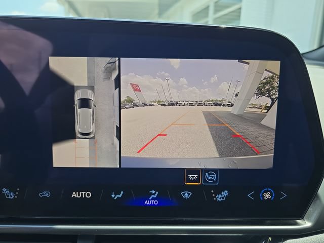 Certified 2025 Chevrolet Equinox EV RS FWD image 21
