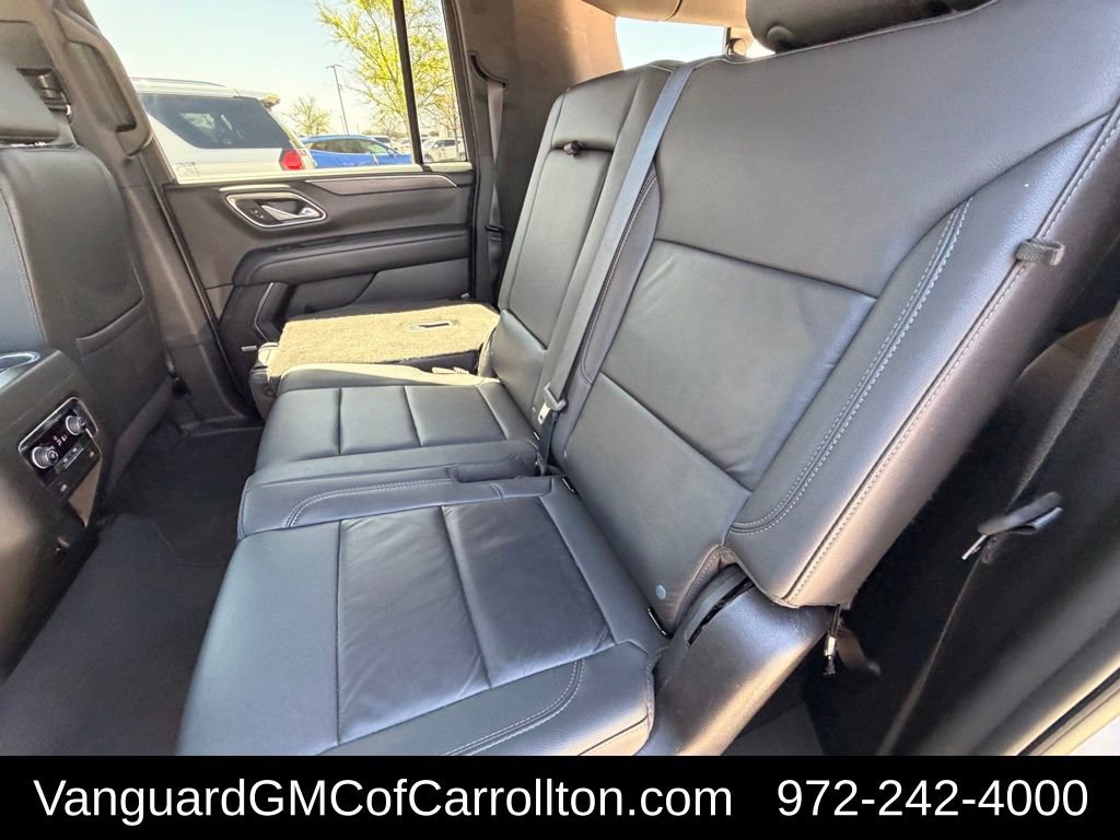 Used 2024 Chevrolet Suburban LT RWD image 24