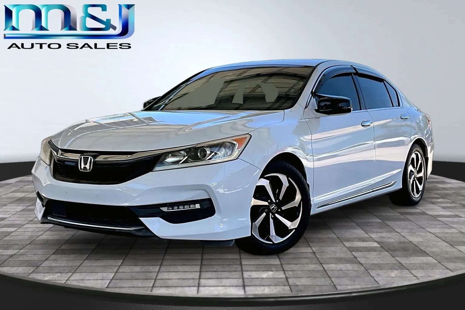 Used 2016 Honda Accord EX-L image 1