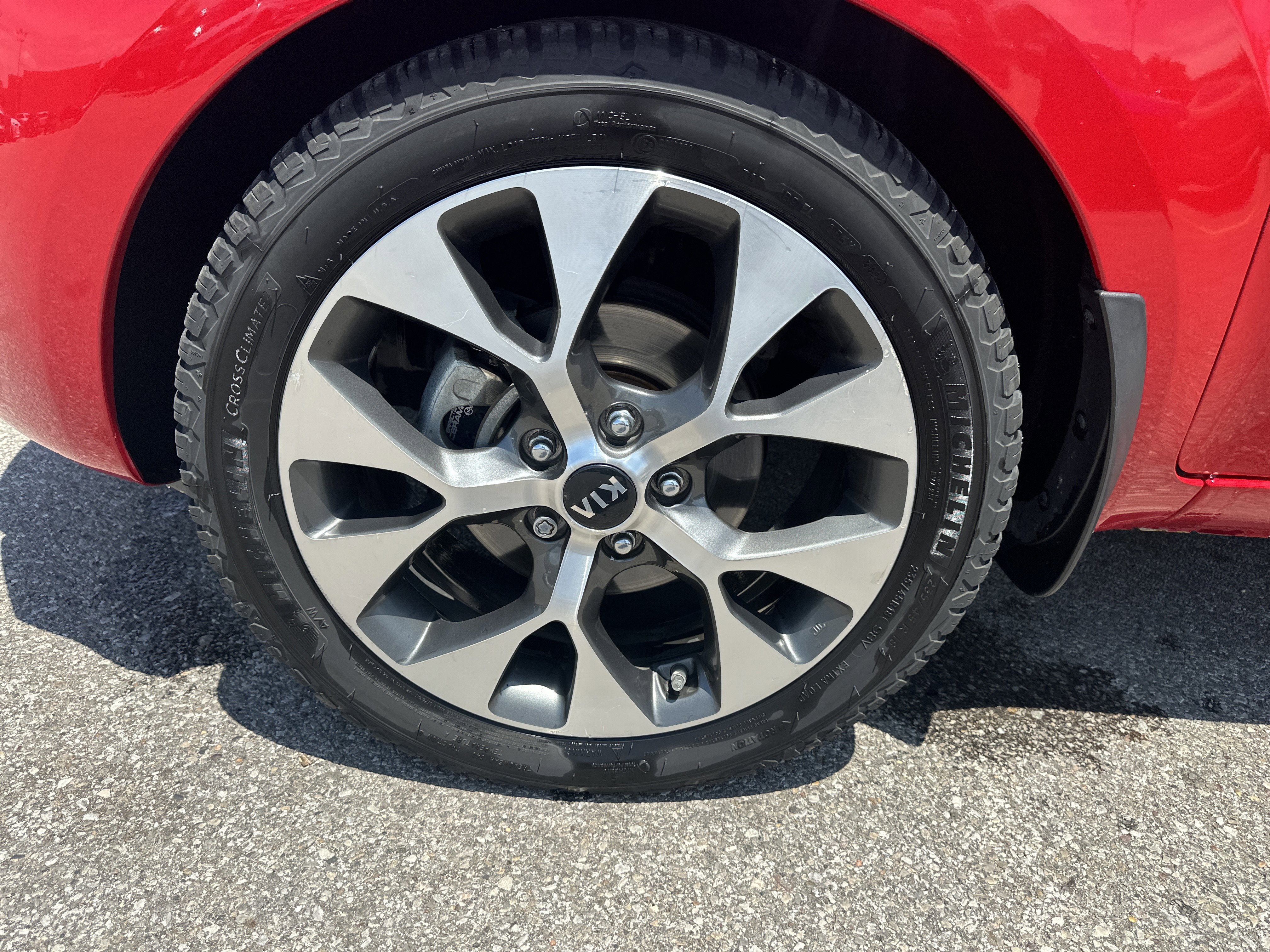 Used 2012 Kia Soul ! FWD image 7