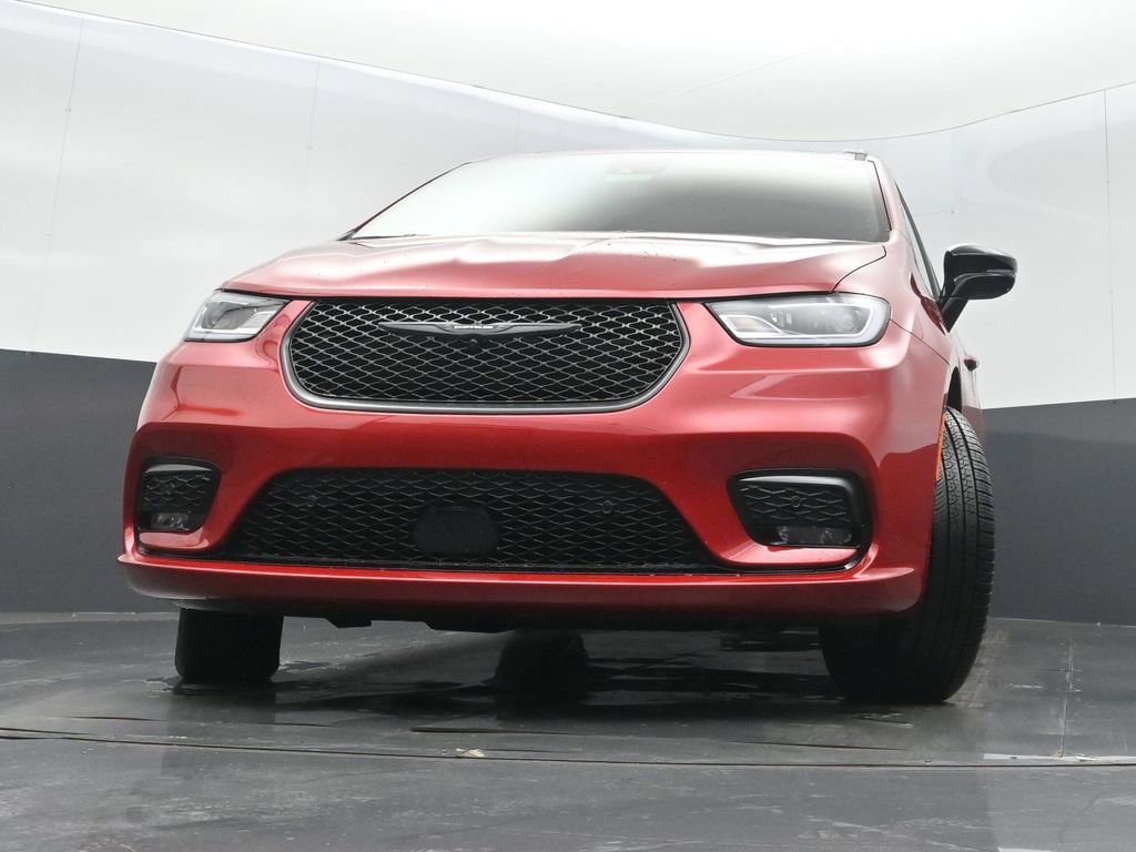 New 2026 Chrysler Pacifica Select w/ S Appearance Package image 31