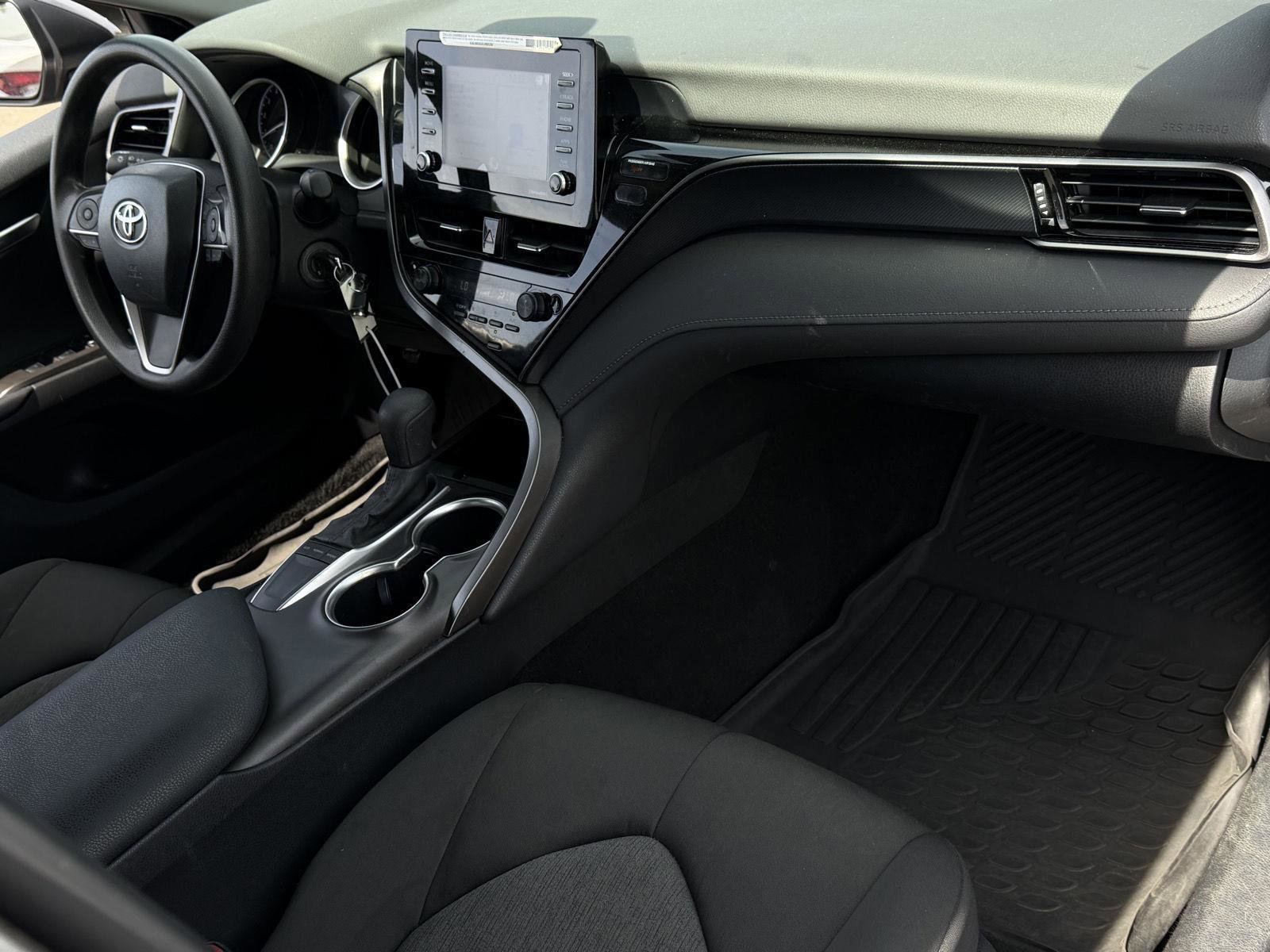 Used 2024 Toyota Camry LE FWD image 22