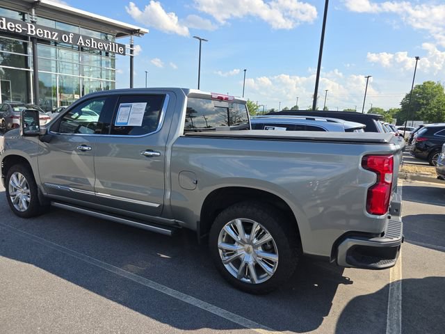 Used 2024 Chevrolet Silverado 1500 High Country w/ High Country Premium Package AWD/4WD image 3