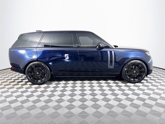 Used 2025 Land Rover Range Rover Long Wheelbase Autobiography image 8