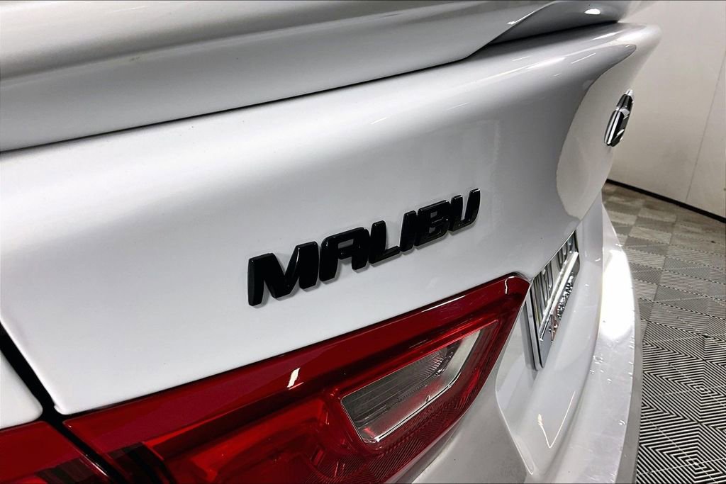 Used 2021 Chevrolet Malibu RS FWD image 30