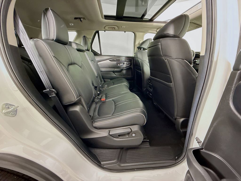 Certified 2023 Honda Pilot Elite image 28