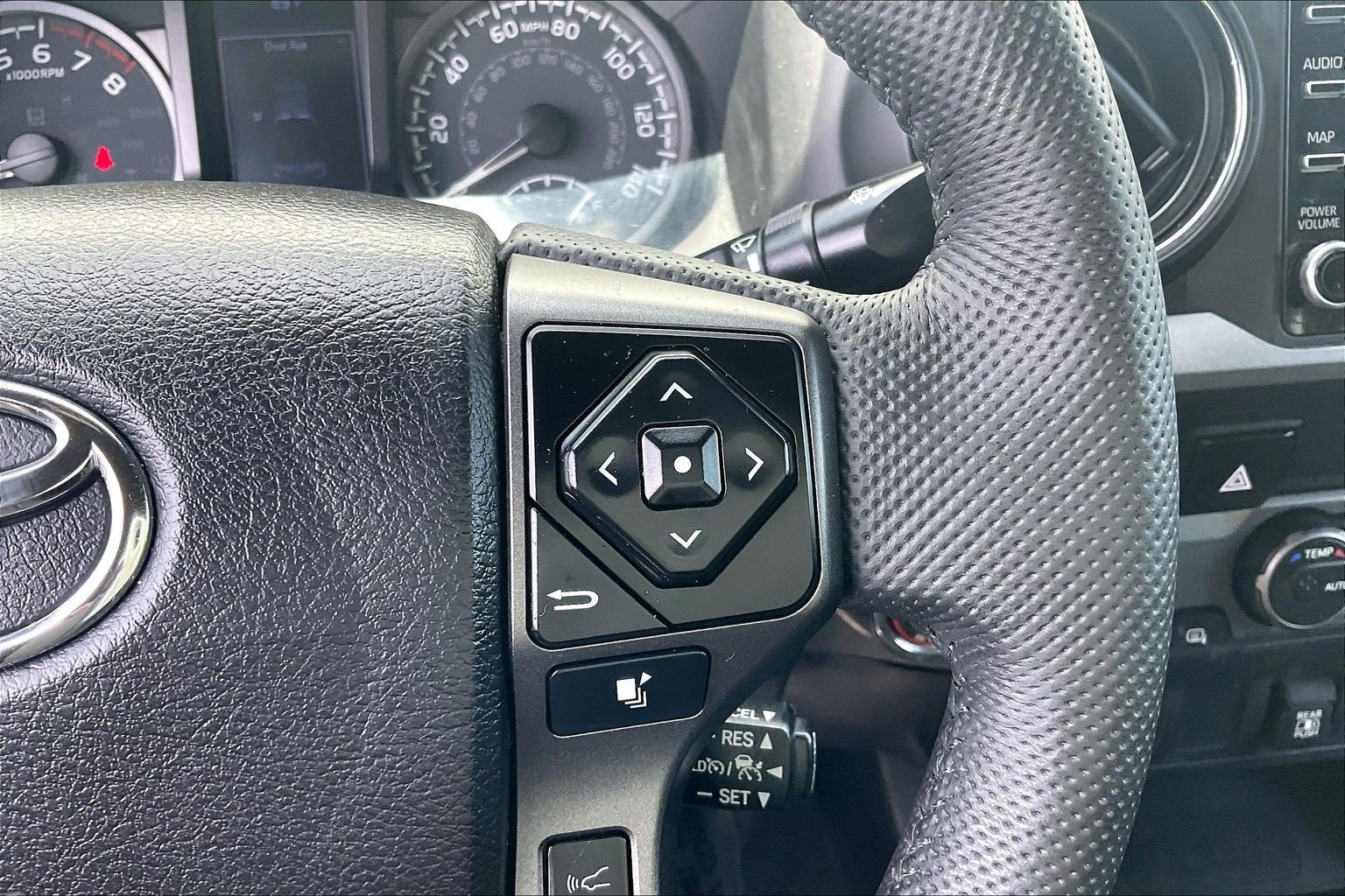 Used 2021 Toyota Tacoma TRD Off-Road AWD/4WD image 24