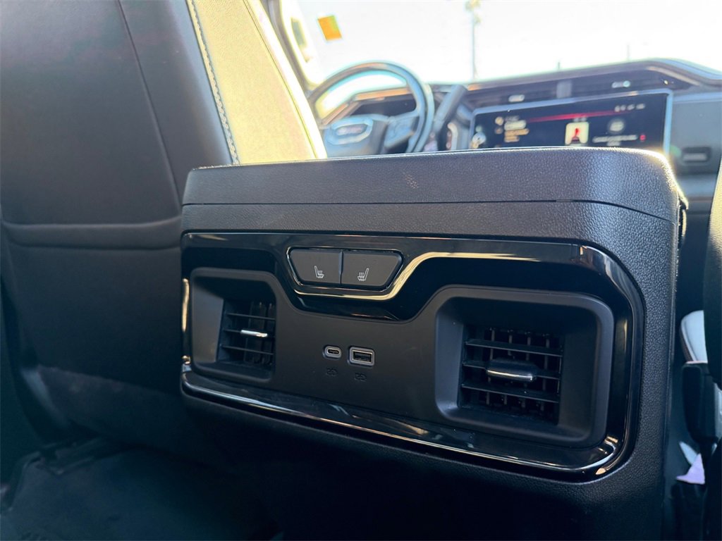 Used 2024 GMC Sierra 2500 AT4 w/ AT4 Preferred Package image 20