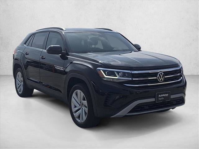 Used 2021 Volkswagen Atlas Cross Sport SE w/ Panoramic Sunroof Package FWD image 3