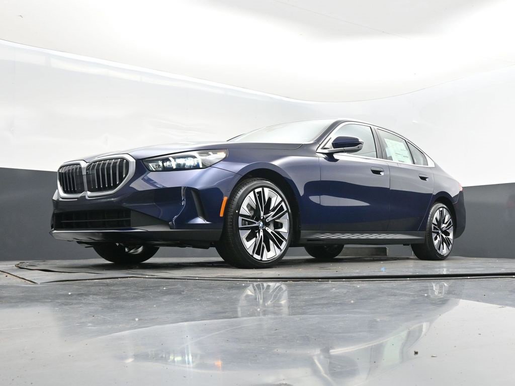 New 2026 BMW 530i w/ Premium Package image 38