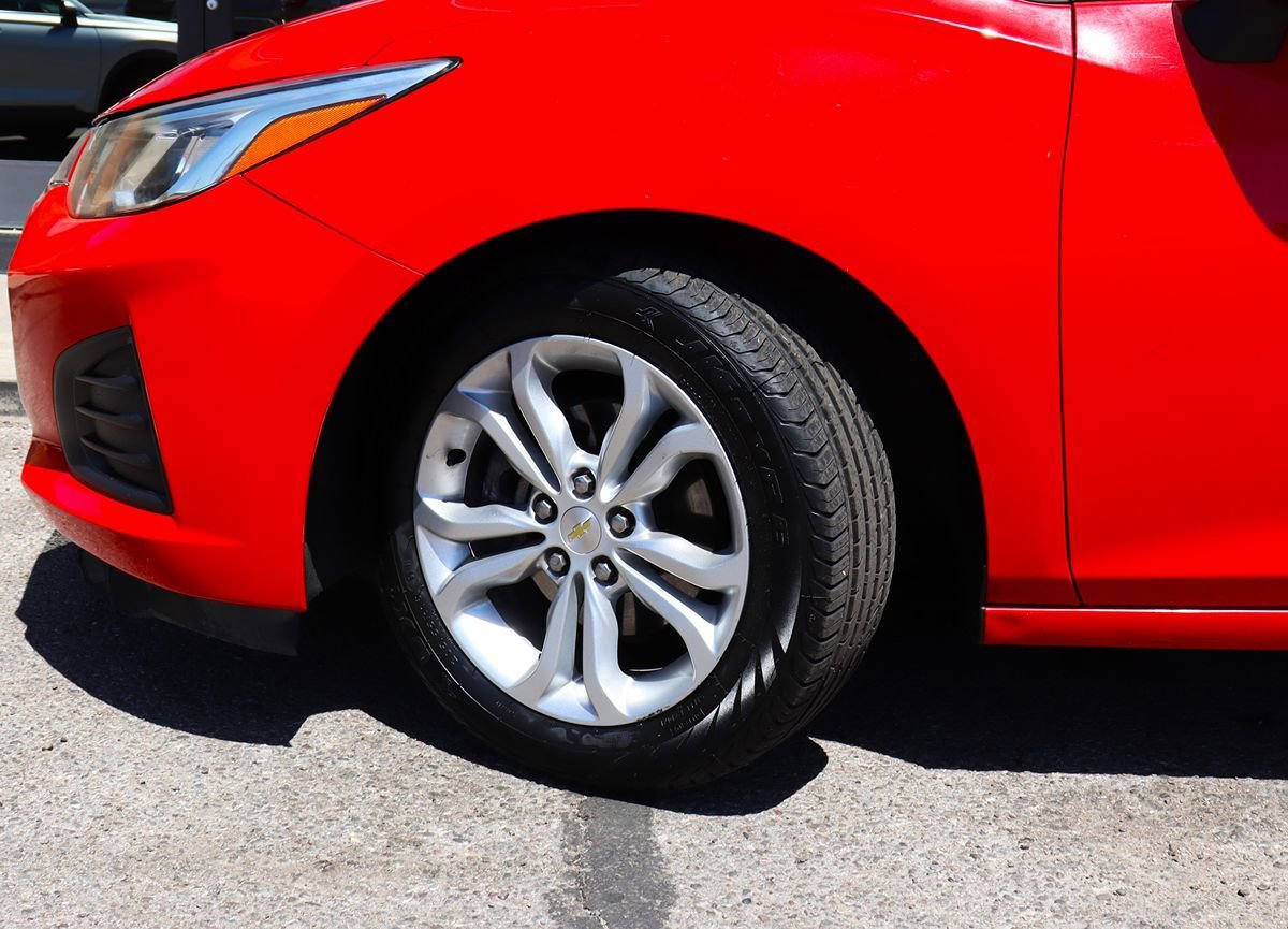 Used 2019 Chevrolet Cruze LS w/ LS Convenience Package FWD image 5