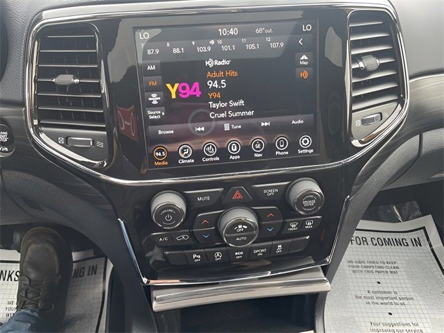 Used 2021 Jeep Grand Cherokee Laredo X image 20