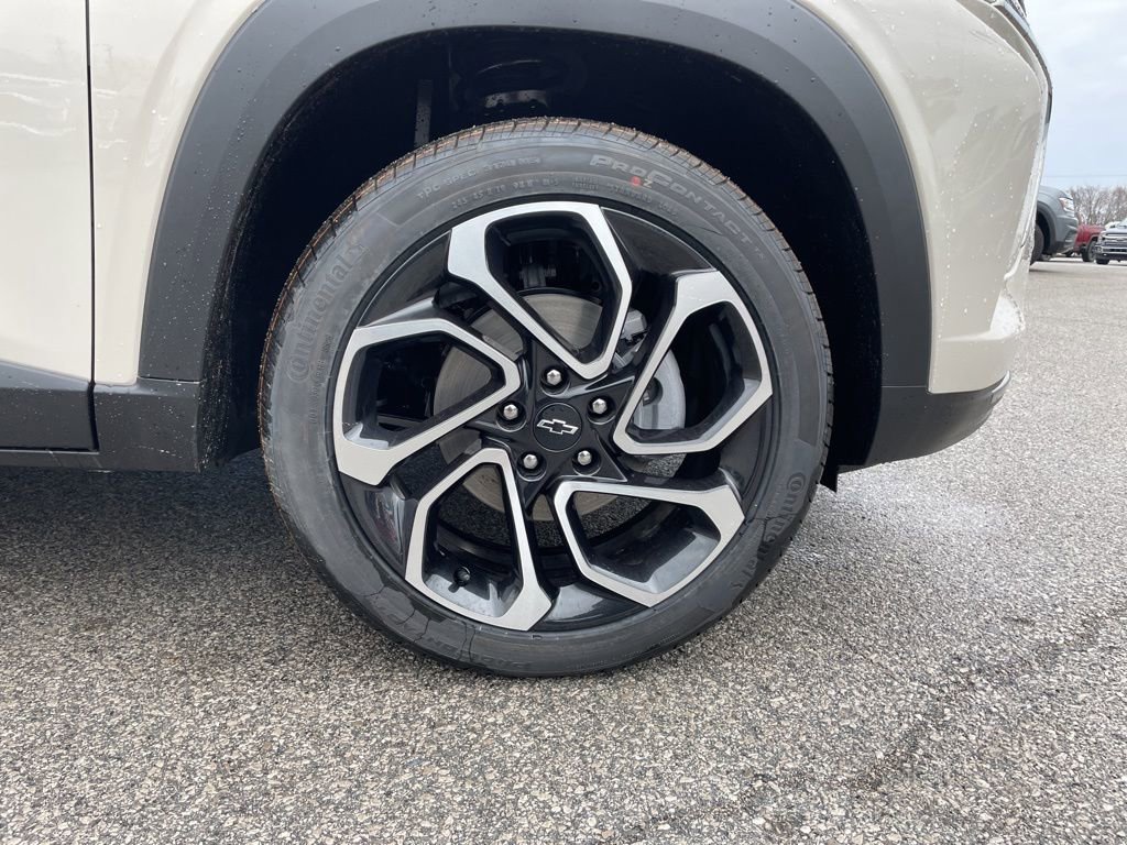 New 2026 Chevrolet Trax RS w/ Driver Confidence Package FWD image 50