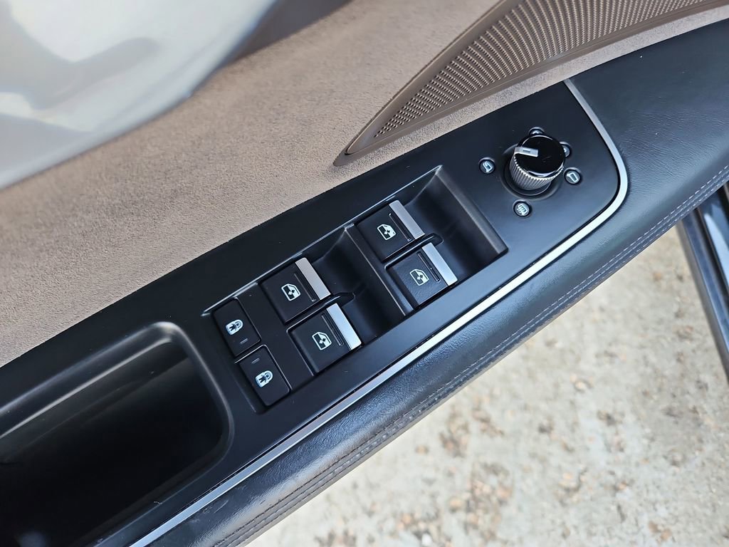 Used 2019 Audi A8 L 3.0T w/ Executive Package image 29