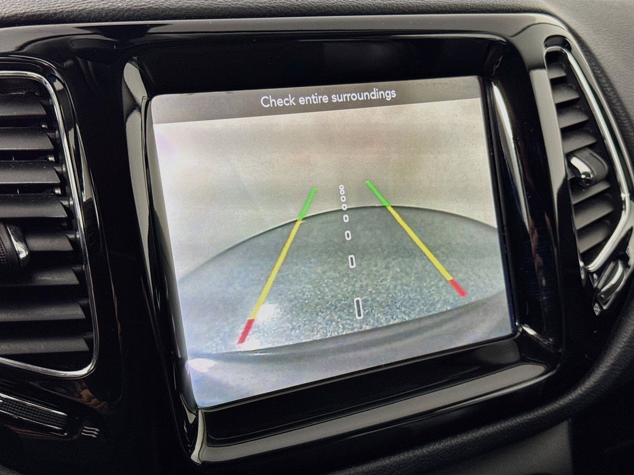 Used 2019 Jeep Compass Limited AWD/4WD image 13