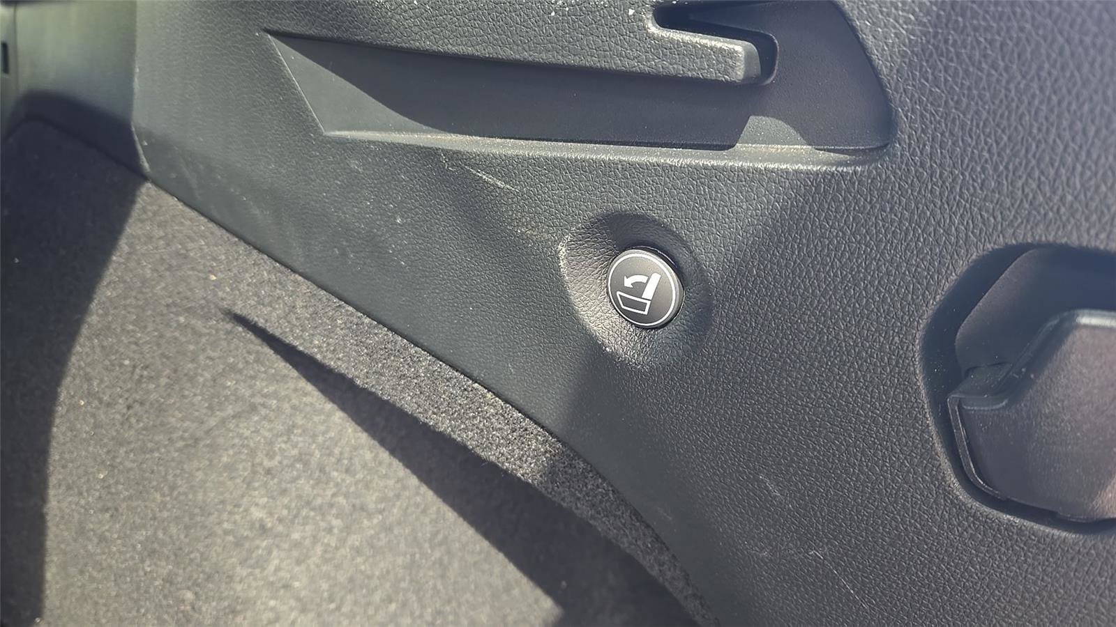 Used 2023 Honda Passport EX-L image 12