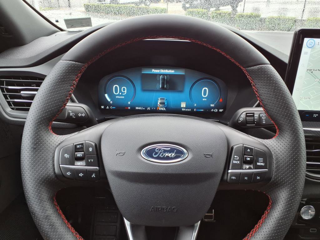 Used 2024 Ford Escape ST-Line Select w/ Tech Pack #2 image 11