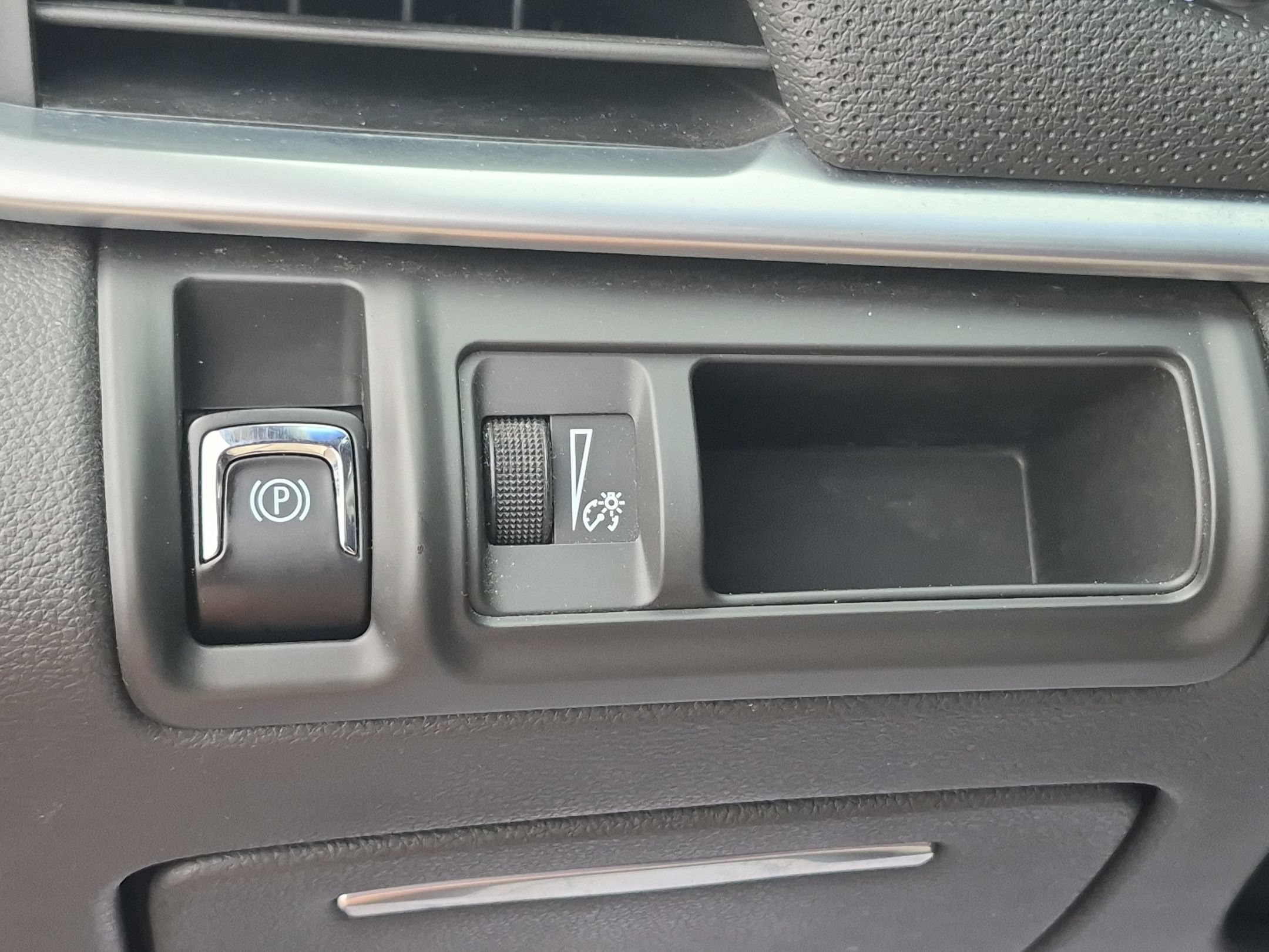 Certified 2019 Cadillac XTS Luxury FWD image 17