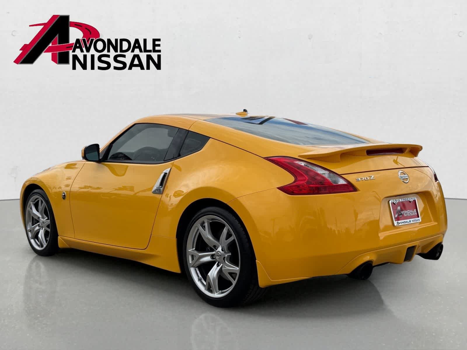 Used 2009 Nissan 370Z Touring w/ Sport Pkg RWD image 4