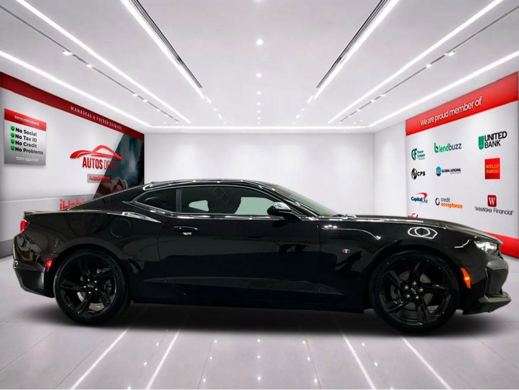 Used 2023 Chevrolet Camaro LT RWD image 9