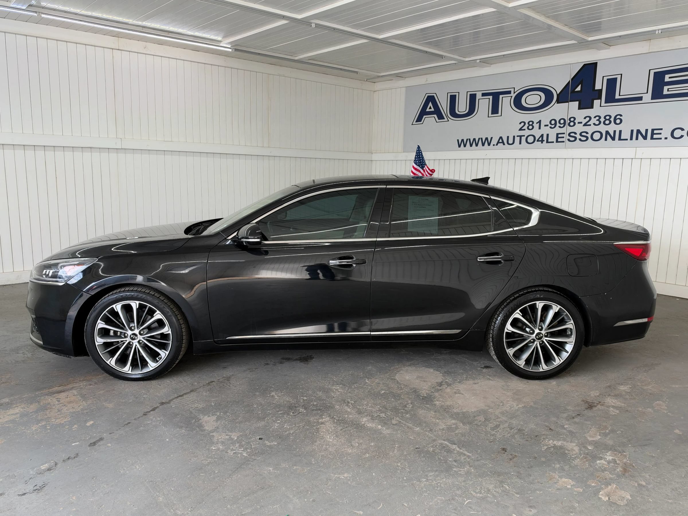 Used 2019 Kia Cadenza Technology FWD image 8