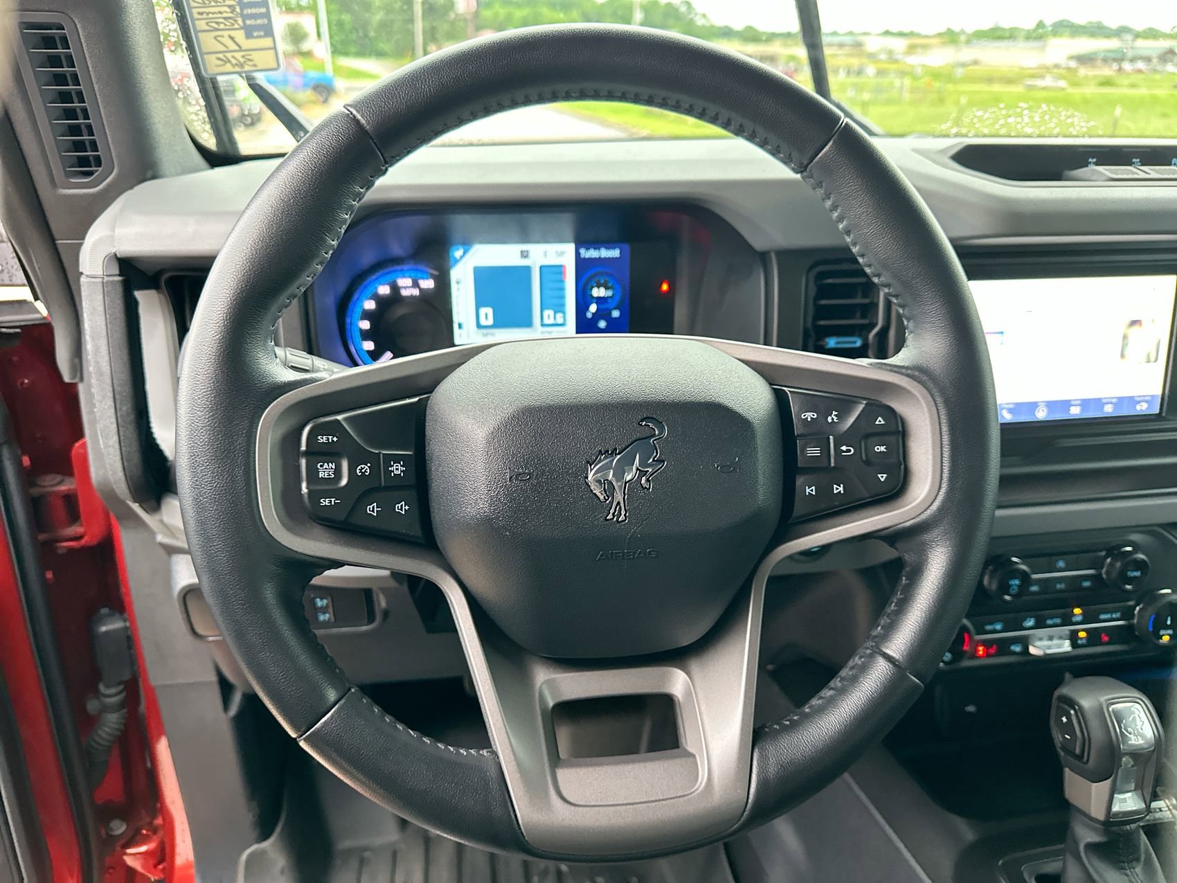 Used 2022 Ford Bronco Black Diamond AWD/4WD image 14