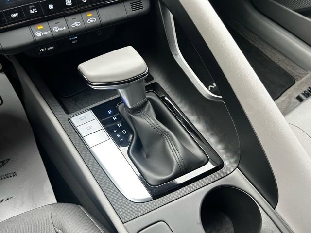 Certified 2025 Hyundai Elantra Sport image 20
