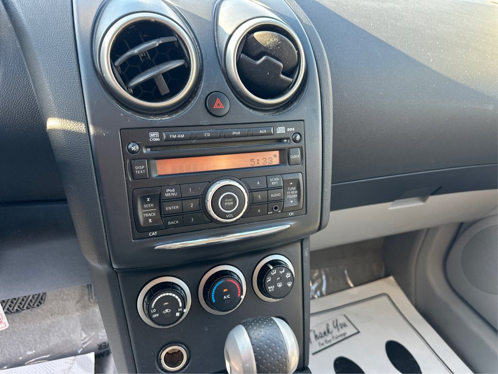 Used 2012 Nissan Rogue S AWD/4WD image 23