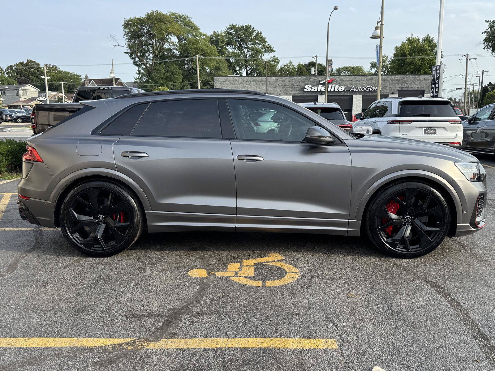 Used 2021 Audi RS Q8 w/ Carbon Optic Package AWD/4WD image 16