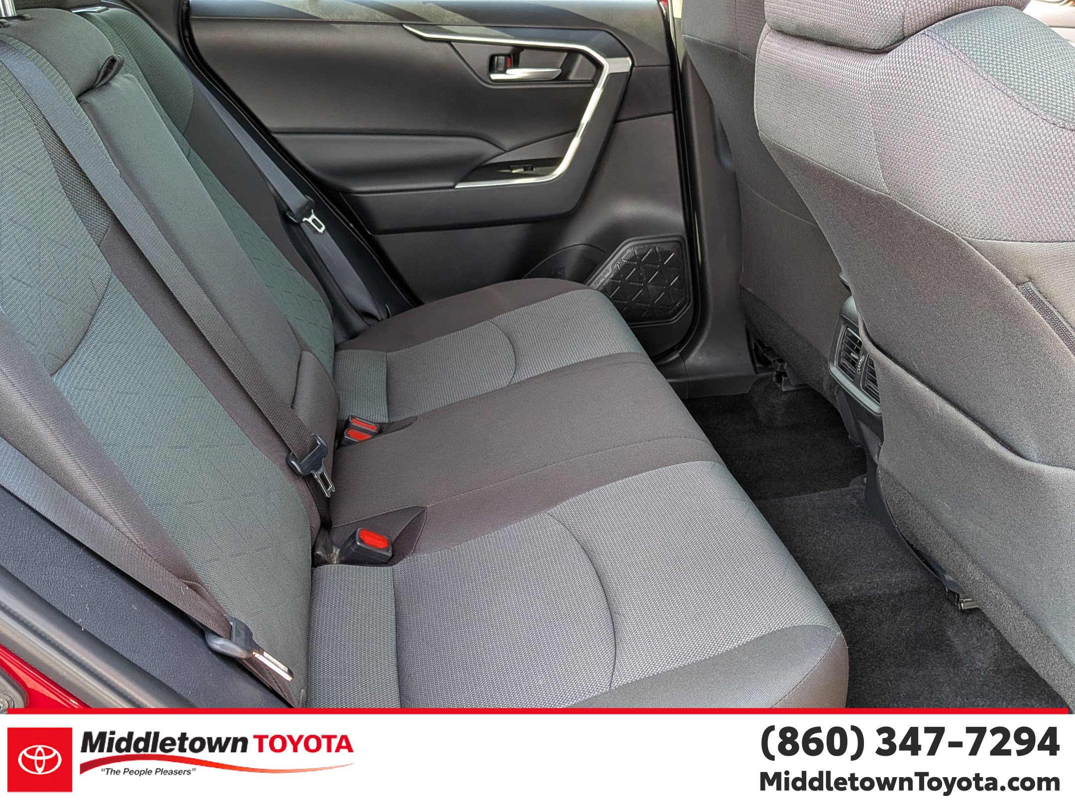Certified 2025 Toyota RAV4 XLE AWD/4WD image 33