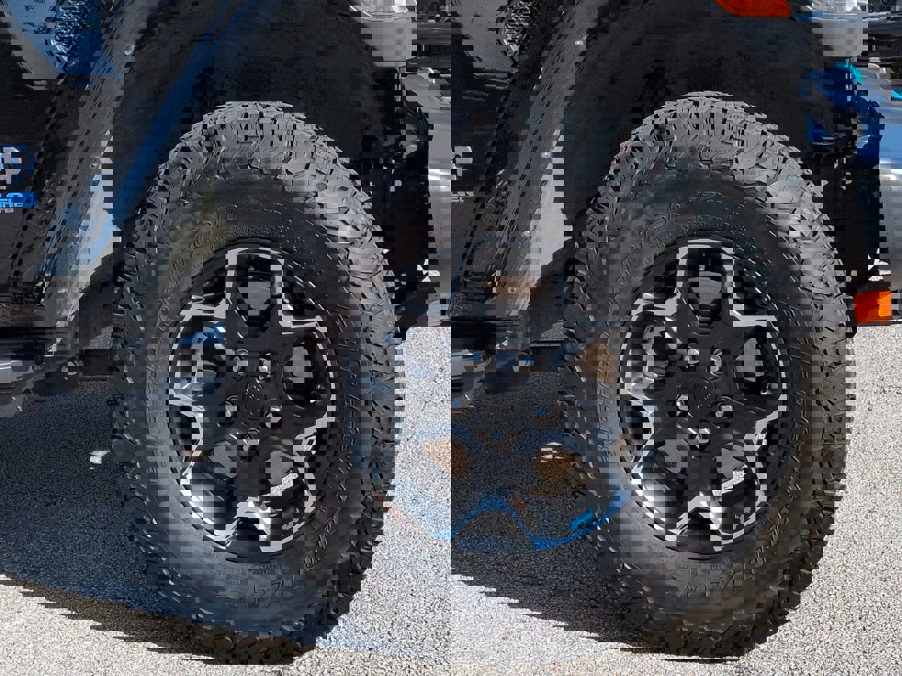 Used 2022 Jeep Wrangler Unlimited Rubicon 4xe w/ Cold Weather Group image 10