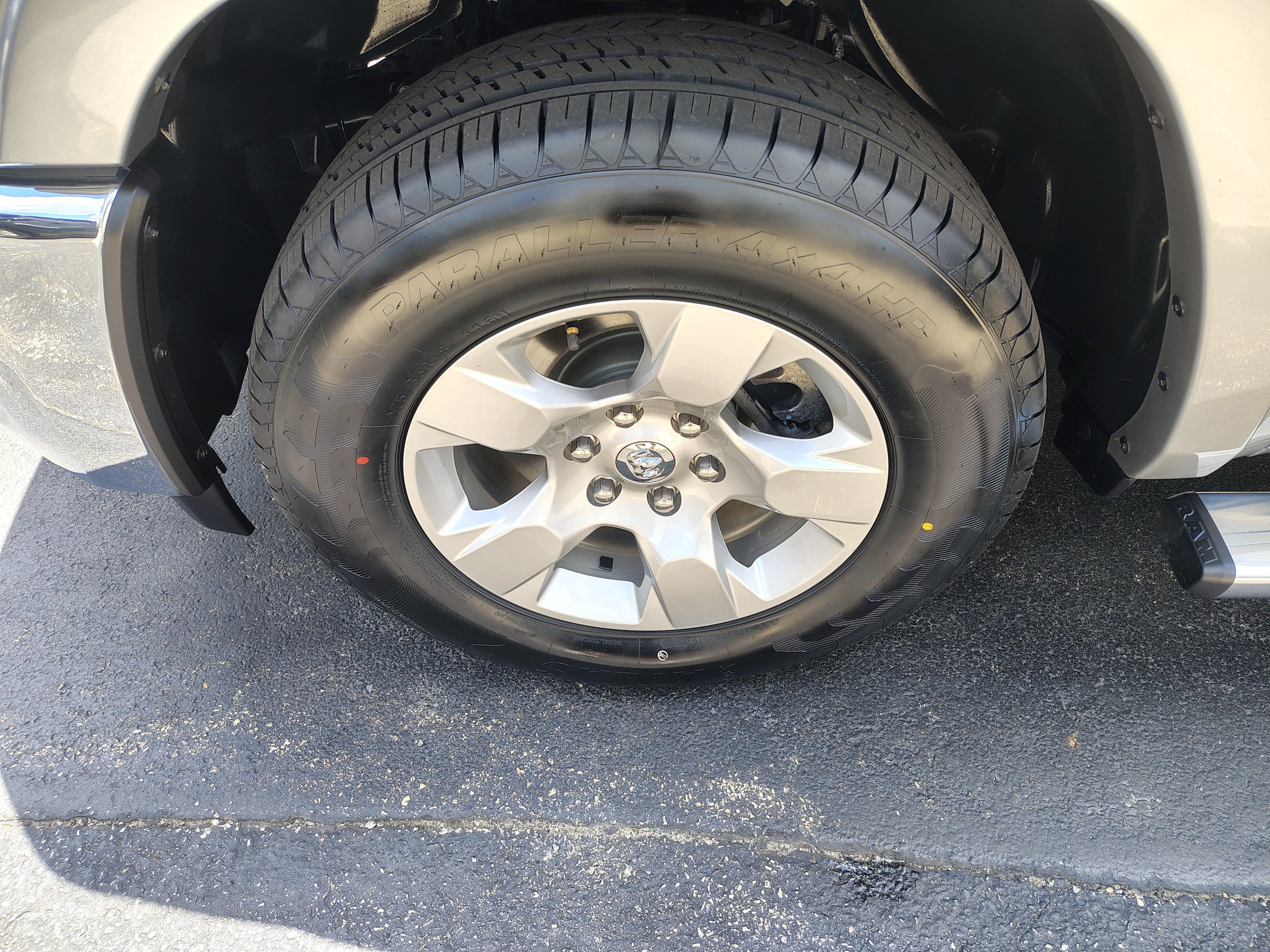 Used 2025 RAM 1500 Big Horn AWD/4WD image 5
