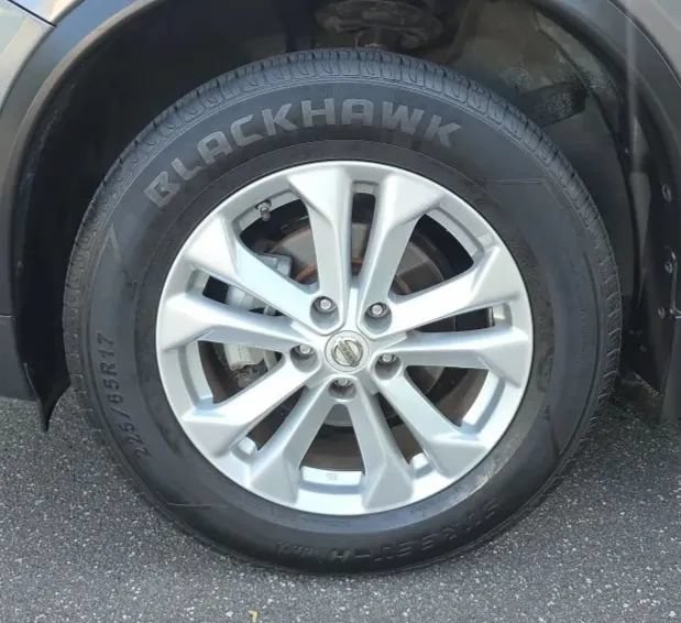 Used 2015 Nissan Rogue SV w/ SV Premium Package AWD/4WD image 50