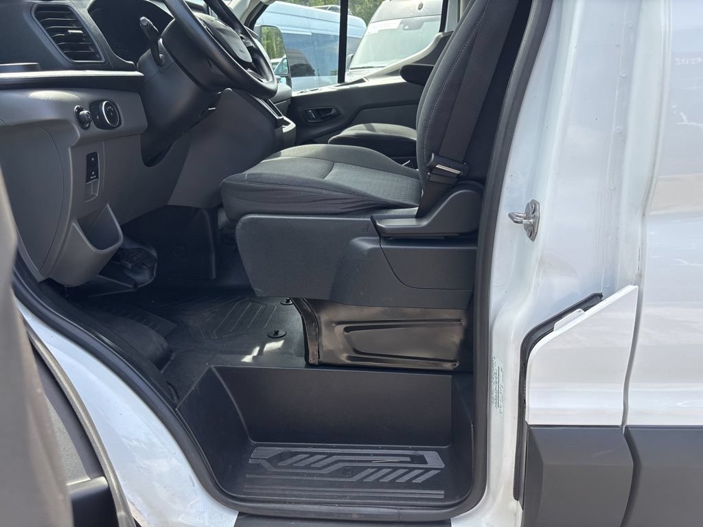 Used 2024 Ford Transit 150 Low Roof RWD image 36