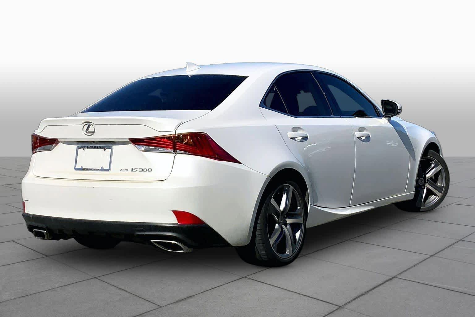 Used 2019 Lexus IS 300 AWD image 13