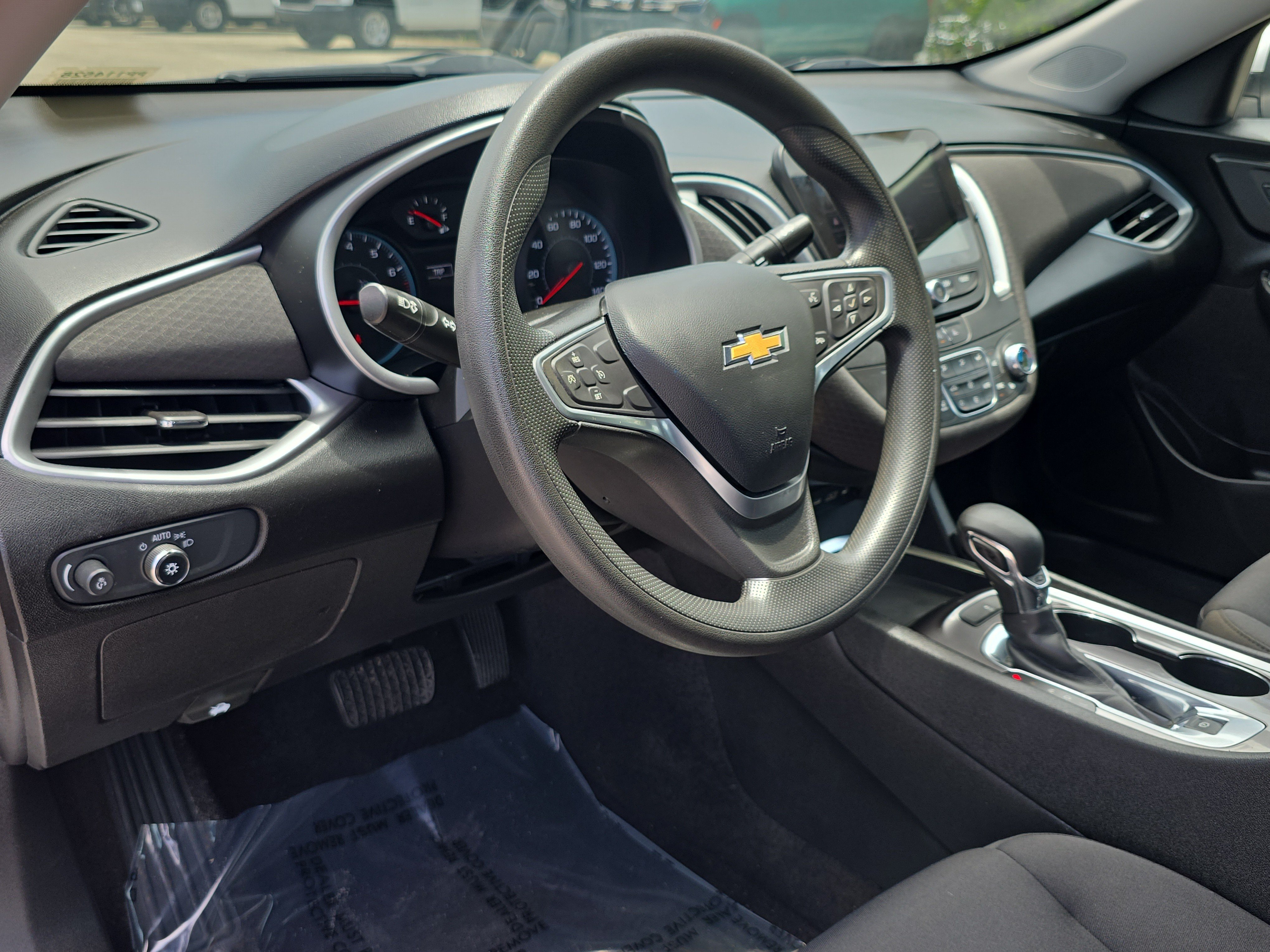 Used 2022 Chevrolet Malibu LT FWD image 22