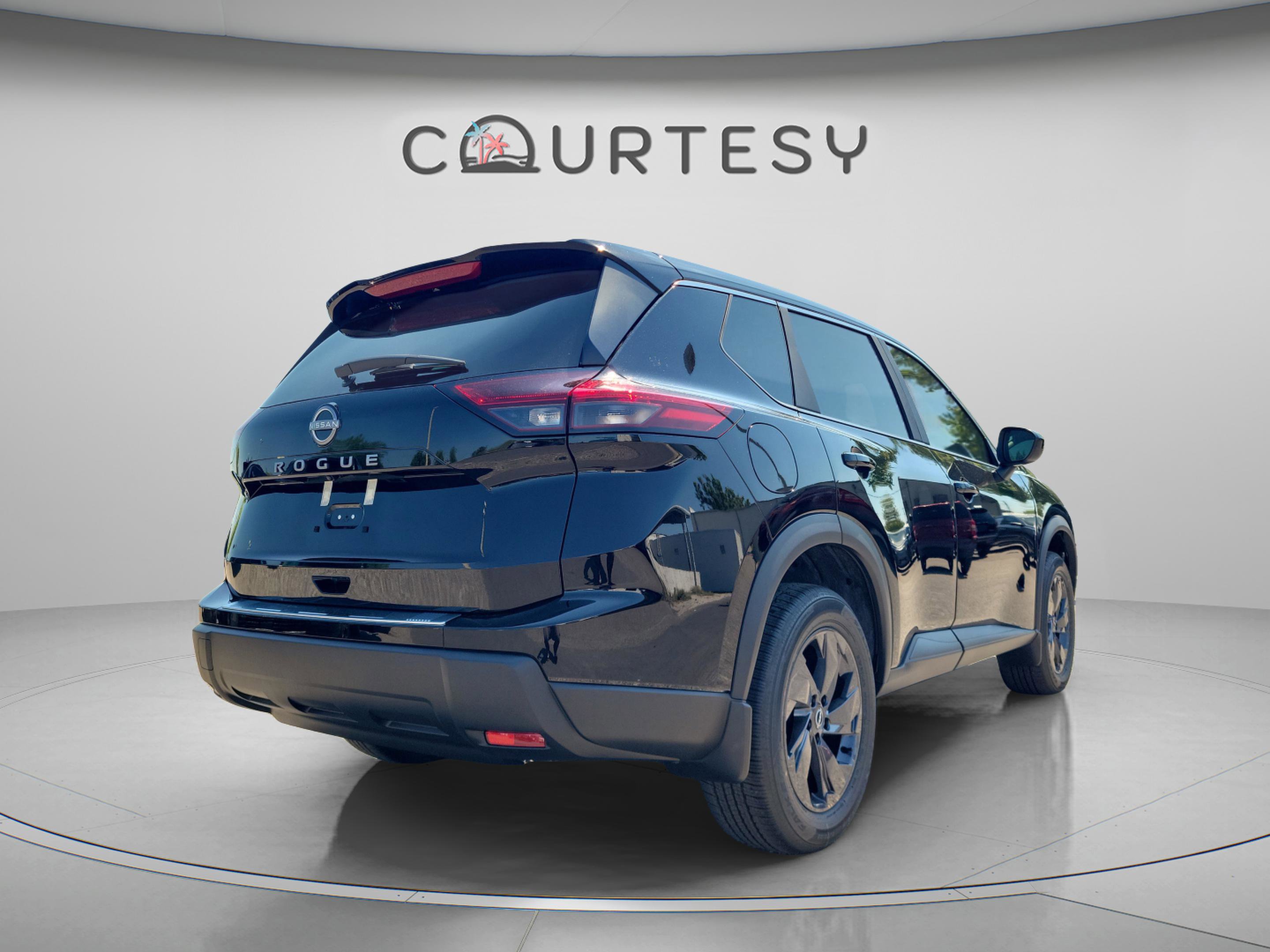 New 2026 Nissan Rogue SV w/ Cold Weather Package FWD image 4