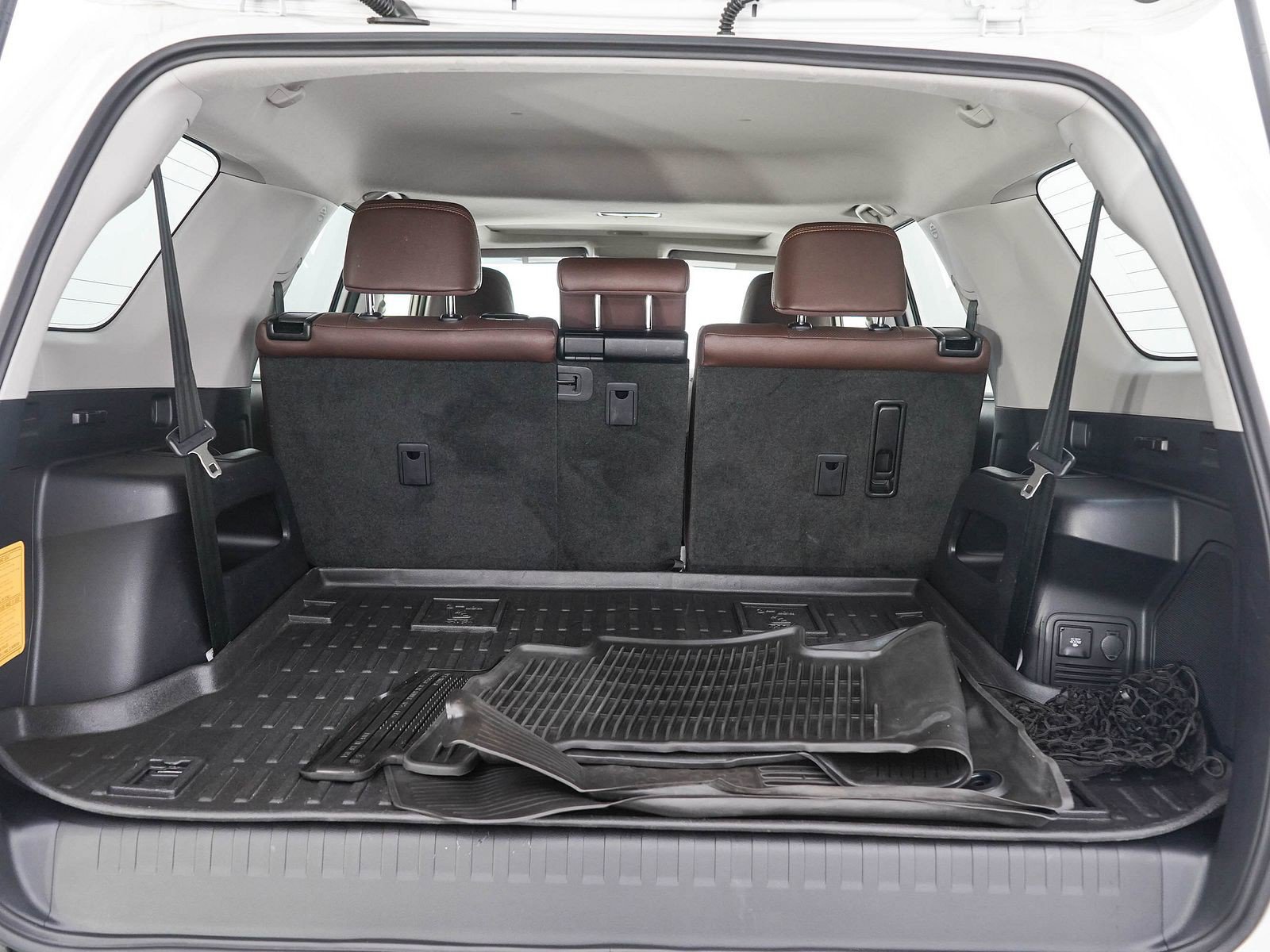 Used 2022 Toyota 4Runner Limited AWD/4WD image 9