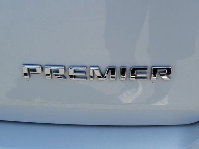 Used 2023 Chevrolet Traverse Premier AWD/4WD image 34