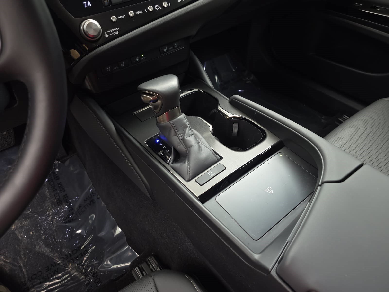 Used 2024 Lexus ES 250 w/ Premium Package AWD/4WD image 22